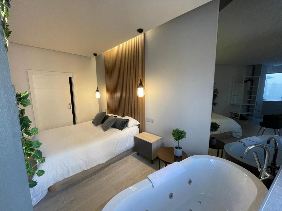Miluisuites Loft And Spa Catedral. Santander Exteriör bild